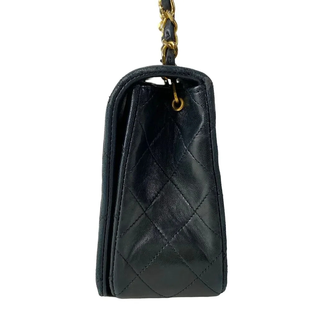 CHANEL single flap